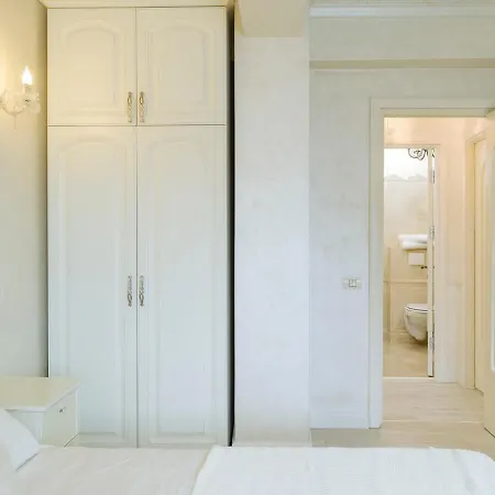 Victorian Era Glamorous - Center * 부쿠레슈티