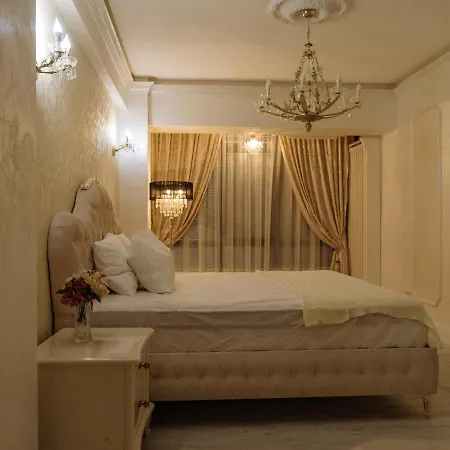 Victorian Era Glamorous - Center * Bucharest