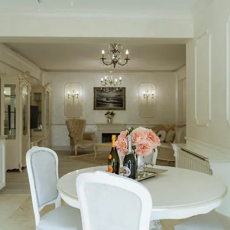 Apartment Victorian Era Glamorous - Center Bucharest
