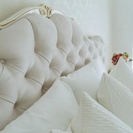 Victorian Era Glamorous - Center *